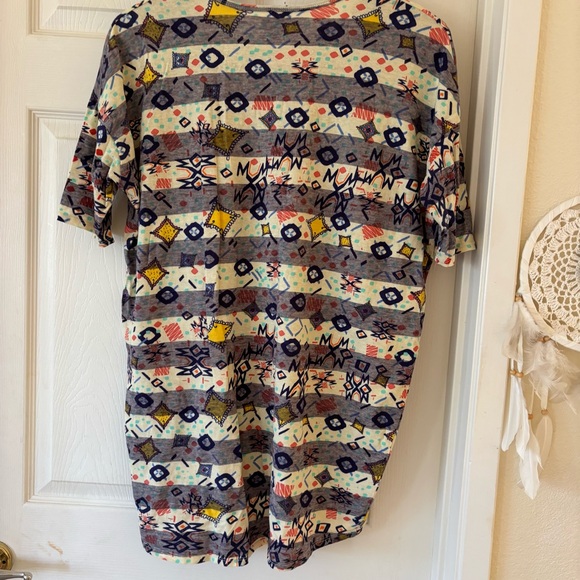 LuLaRoe Multicolor Abstract Pattern Top - Picture 4 of 4